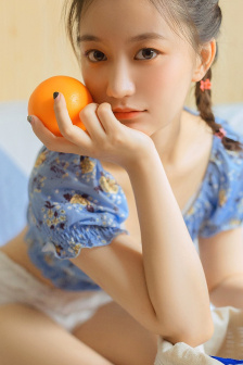 苏仨在yy掀裙
